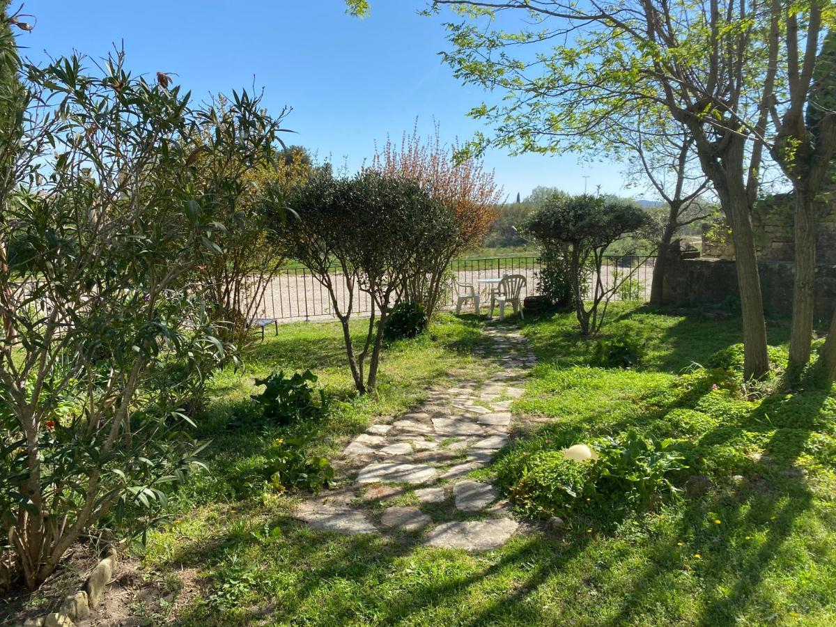 Appartement Cosy En Rdc Remoulins Εξωτερικό φωτογραφία